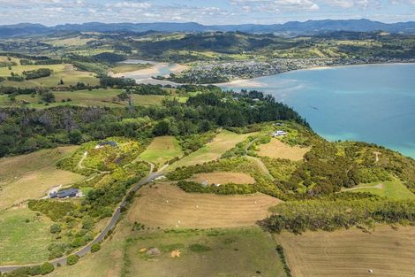 Photo of property in 404 Lees Road, Hahei, Whitianga, 3591