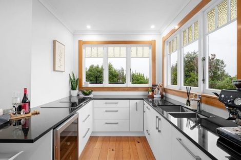 Photo of property in 21 Dinsdale Road, Dinsdale, Hamilton, 3204