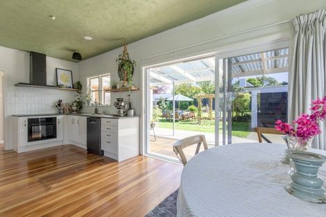 Photo of property in 38 Queen Street, Dannevirke, 4930