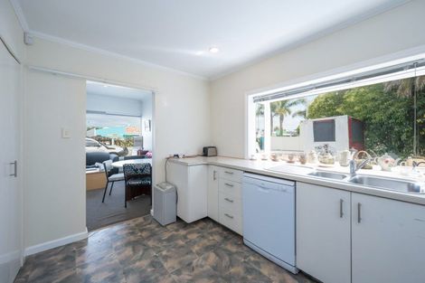 Photo of property in 75 Tahunanui Drive, Tahunanui, Nelson, 7011