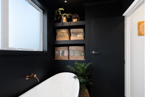 Photo of property in 17 Oberon Street, Stratford, 4332