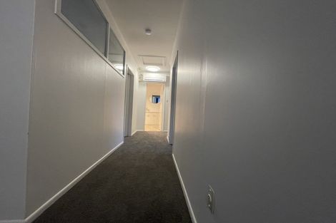 Photo of property in 6 Churton Drive, Churton Park, Wellington, 6037