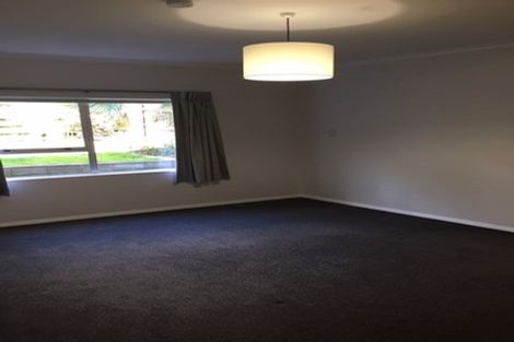 Photo of property in 2 Mcmahon Way, Paparangi, Wellington, 6037