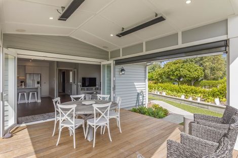 Photo of property in 7 Lamont Place, Waikanae, 5036