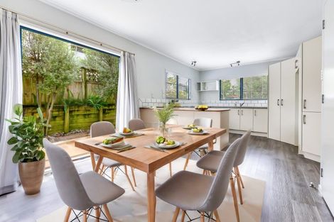 Photo of property in 27 Greenfield Drive, Western Heights, Hamilton, 3200