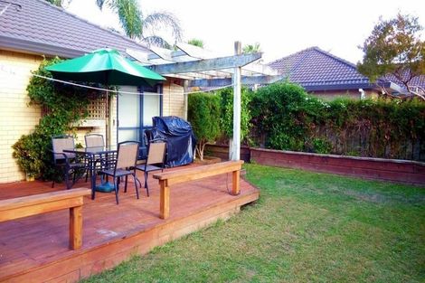 Photo of property in 28 Macnean Drive, East Tamaki Heights, Auckland, 2016