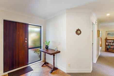 Photo of property in 42 Monarch Place, Paraparaumu Beach, Paraparaumu, 5032