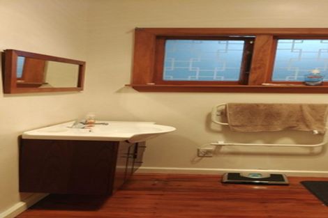 Photo of property in 35 Memorial Avenue, Ilam, Christchurch, 8053