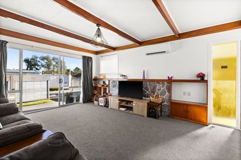 Photo of property in 2/71 Meeanee Road, Taradale, Napier, 4112