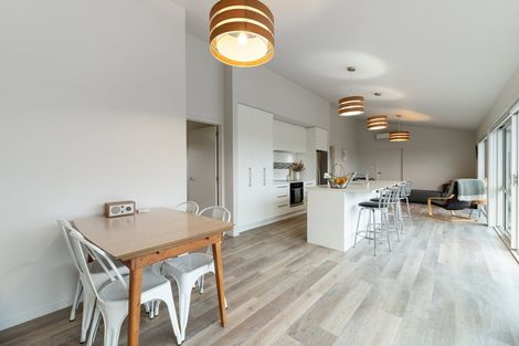 Photo of property in 2/21 Sardinia Rise, Bethlehem, Tauranga, 3110