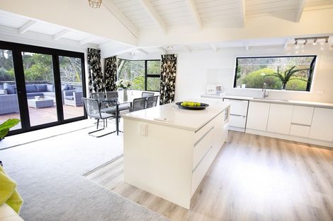 Photo of property in 72 Tauroa Road, Havelock North, 4130