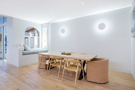 Photo of property in 57 Roxburgh Street, Mount Victoria, Wellington, 6011