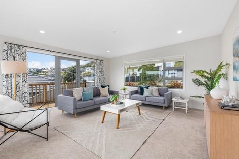 Photo of property in 20 Madeira Close, Whitby, Porirua, 5024