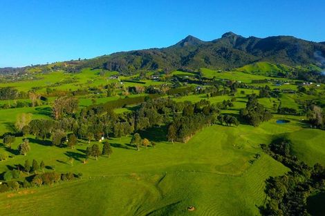 Photo of property in 5 Kaitake Place, Oakura, 4314