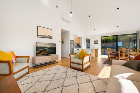 Photo of property in 11 Sarges Way, Lake Hawea, Wanaka, 9382
