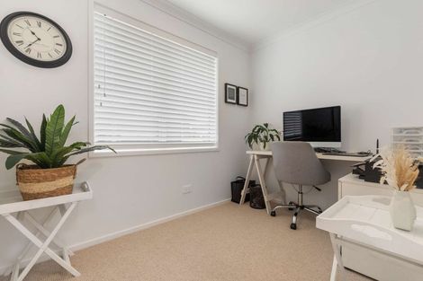 Photo of property in 5 Cotula Way, Papamoa Beach, Papamoa, 3118