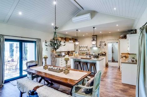 Photo of property in 99 Kent Terrace, Taradale, Napier, 4112