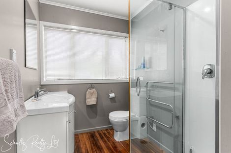 Photo of property in 1 Rigby Street, Whakapirau, 0583