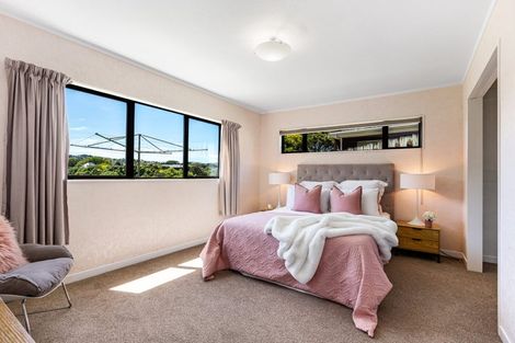 Photo of property in 17 Shackle Lane, Whitby, Porirua, 5024