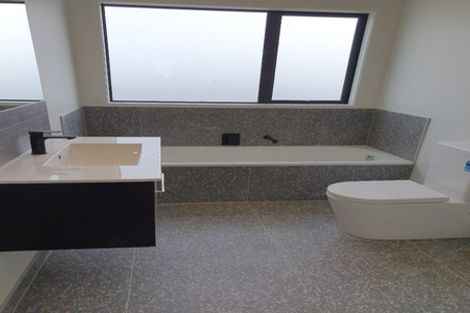 Photo of property in 4 Hoiho Road, Pukekohe, 2120