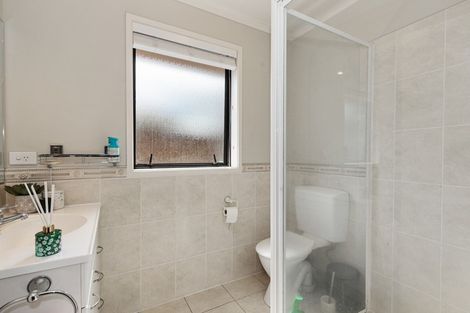 Photo of property in 79 Saint James Drive, Huntington, Hamilton, 3210