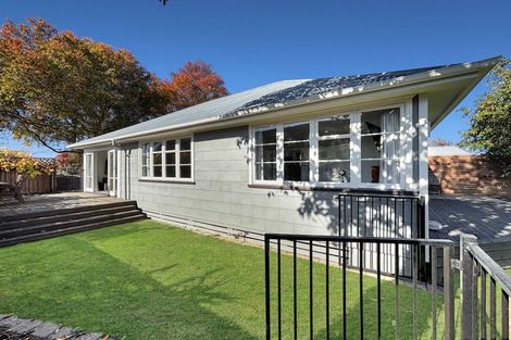 Photo of property in 17 Skipton Street, Mairehau, Christchurch, 8013