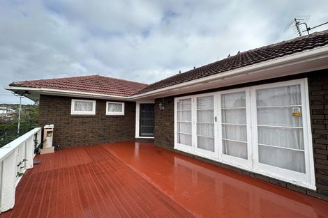Photo of property in 31 Fruitvale Road, New Lynn, Auckland, 0600