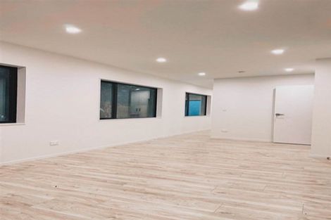 Photo of property in 21f Craigbank Avenue, New Lynn, Auckland, 0600