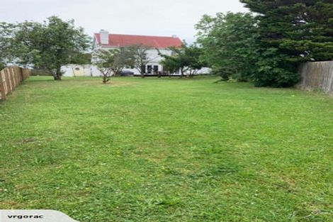 Photo of property in 27 Islington Avenue, New Lynn, Auckland, 0600