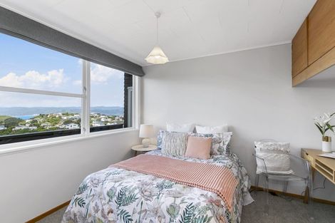 Photo of property in 33 Ranui Crescent, Khandallah, Wellington, 6035