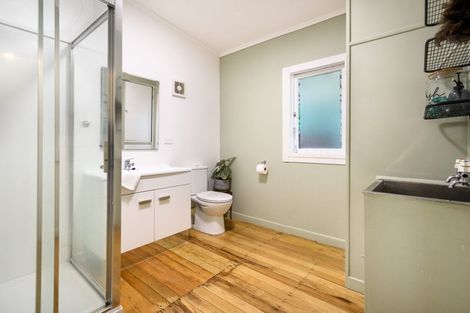 Photo of property in 609a Swanson Road, Swanson, Auckland, 0612