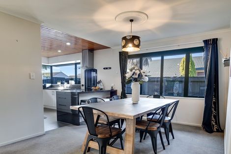 Photo of property in 100 Proctor Street, Papanui, Christchurch, 8053