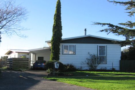 Photo of property in 11 Apollo Parade, Milson, Palmerston North, 4414
