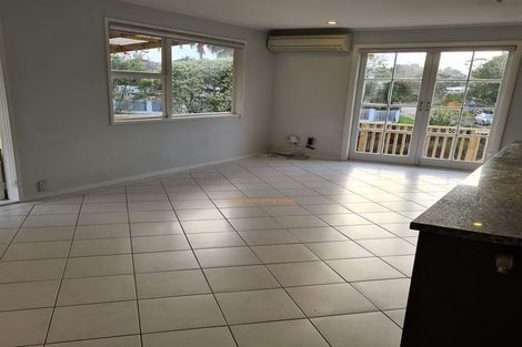 Photo of property in 54 Captain Scott Road, Glen Eden, Auckland, 0602