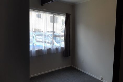 Photo of property in 2/73 Eskdale Road, Birkdale, Auckland, 0626