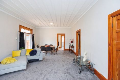 Photo of property in 972 Tremaine Avenue, Roslyn, Palmerston North, 4414