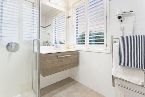 Photo of property in 32 Meteor Road, Hobsonville, Auckland, 0616