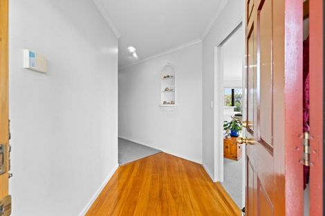 Photo of property in 9 Clearview Drive, Milson, Palmerston North, 4414