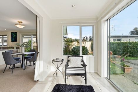 Photo of property in 8b Reid Avenue, Mosgiel, 9024