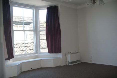 Photo of property in 3-5 Knoll Street, Island Bay, Wellington, 6023