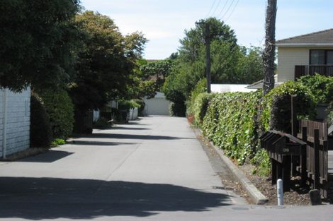 Photo of property in 38d Avonhead Road, Avonhead, Christchurch, 8042