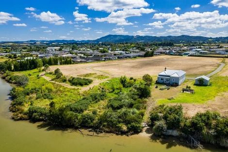 Photo of property in 38 Ferry Road, Waipu, 0510