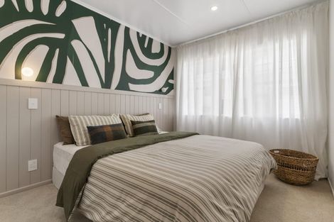 Photo of property in 24d Clinton Avenue, Te Atatu Peninsula, Auckland, 0610