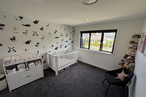 Photo of property in 17 Endurance Rise, Orewa, 0931