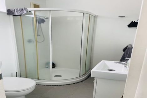 Photo of property in 63u2 Darlington Road, Miramar, Wellington, 6022