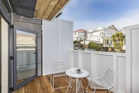 Photo of property in Pirie Street Townhouses, 35u2 Pirie Street, Mount Victoria, Wellington, 6011