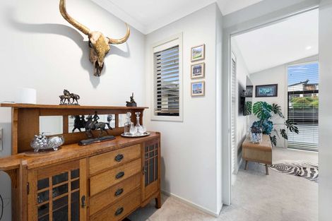 Photo of property in 45 Golf Vue Place, Castlecliff, Whanganui, 4501