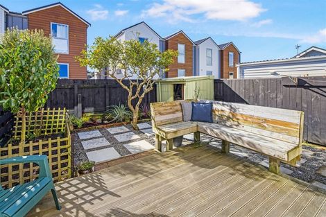 Photo of property in 20f5 Frankmoore Avenue, Johnsonville, Wellington, 6037