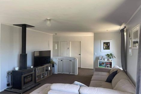 Photo of property in 24 Meilland Place, Glen Eden, Auckland, 0602