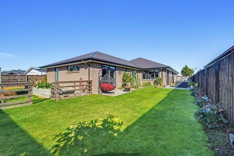 Photo of property in 19 Wakeman Way, Kaiapoi, 7630